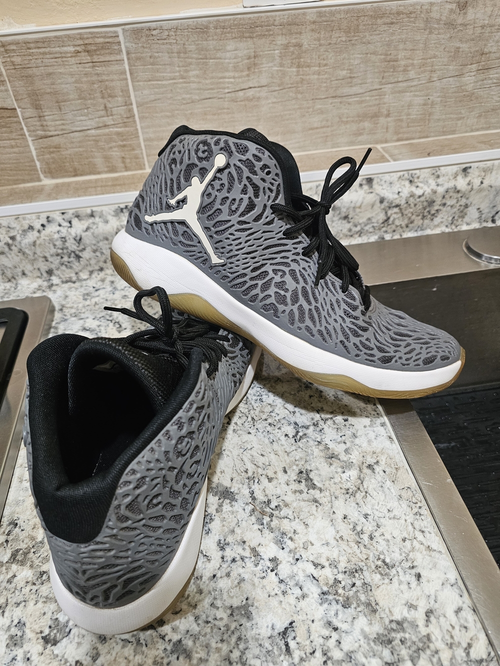 Nike Air Jordan Ultra Fly Cool Grey Men Size US 12 Mid 834268 003